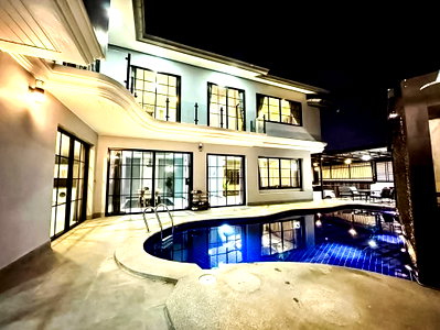 บ้านเดี่ยวให้เช่า : 5 Bedroom Pool Villa for Rent Thepprasit South Pattaya