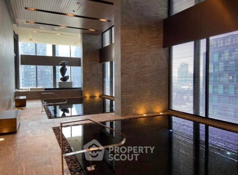 รูป ใกล้ BTS ทองหล่อ 70 เมตร | คอนโด 1 ห้องนอน The Esse Sukhumvit 36 (ID 2217418) - รูปที่ 4/9