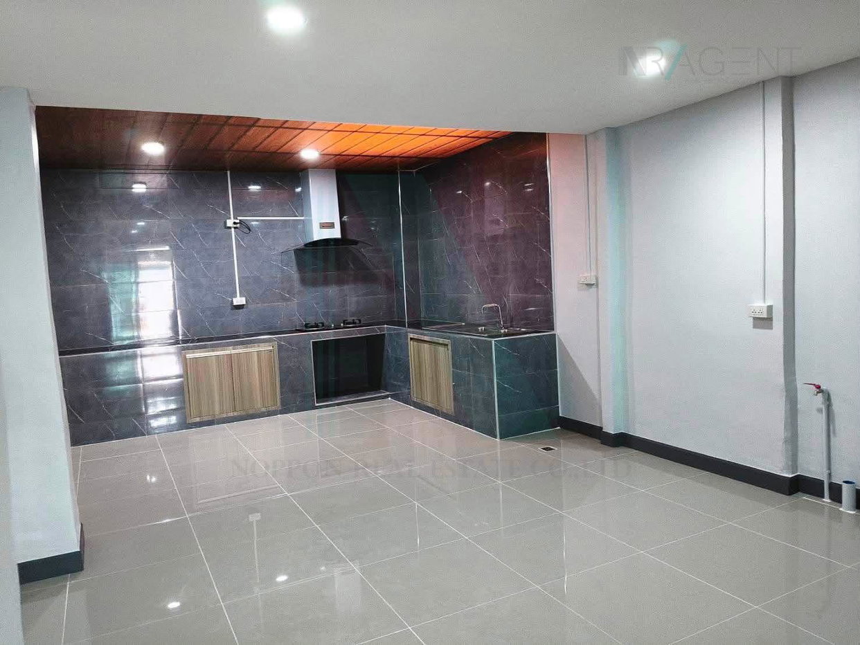 รูป 📌 ขายทาวน์เฮาส์ โครงการ หมู่บ้านมิตรประชา 2 ชั้น 3 ห้องนอน 2 ห้องน้ำ - รูปที่ 3/8