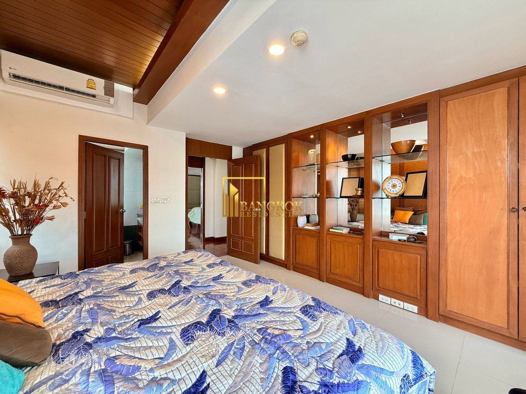 รูป Generously Sized 5 Bed Penthouse Apartment in Phrom Phong - BR0180AP - รูปที่ 29/59