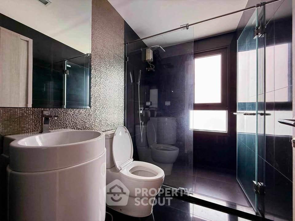 picture 2-BR Condo at Rhythm Sukhumvit 36-38 near BTS Thong Lor (ID 655044) - 11/11