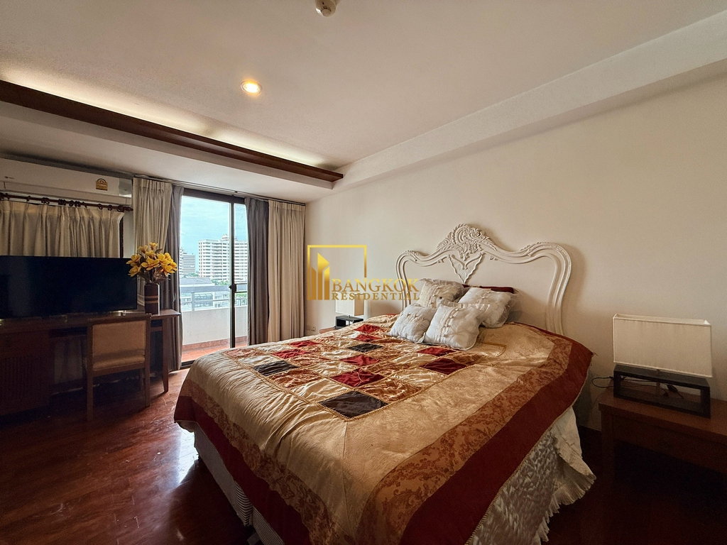 รูป Generously Sized 5 Bed Penthouse Apartment in Phrom Phong - BR0180AP - รูปที่ 33/59