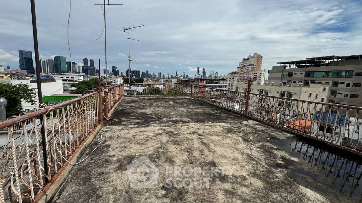 รูป ทาวน์เฮาส์ 6 ห้องนอน ขนาด 432 ตร.ม. ย่านประชาสงเคราะห์ MRT ห้วยขวาง (ID 3275150) - รูปที่ 2/12