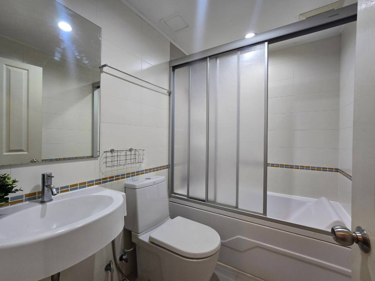 picture For Rent Lumpini Place Rama 9 – Ratchada fully furnished good view   Floor 25  - 13/16