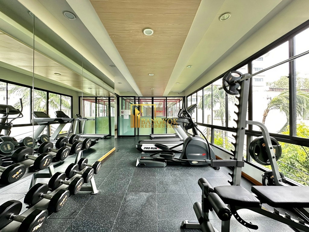 รูป Renovated 3 Bedroom Apartment For Rent in Phrom Phong - BR20618AP - รูปที่ 30/36