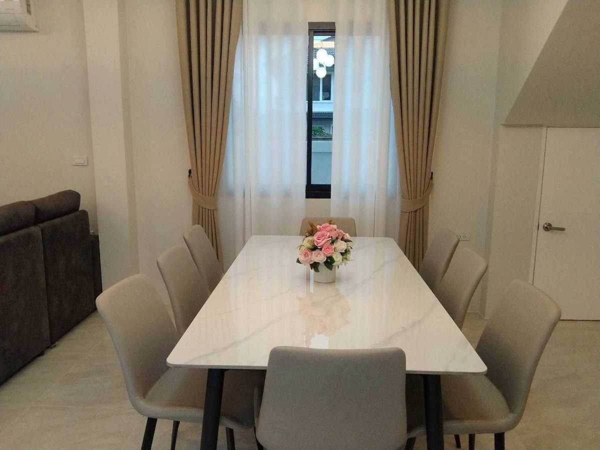 รูป ปล่อยเช่าprivate Pool Villa สร้างใหม่ พื้นที่ใช้สอย 290 ตรม. 4 ห้องนอน 3 ห้องน้ำ - รูปที่ 5/18