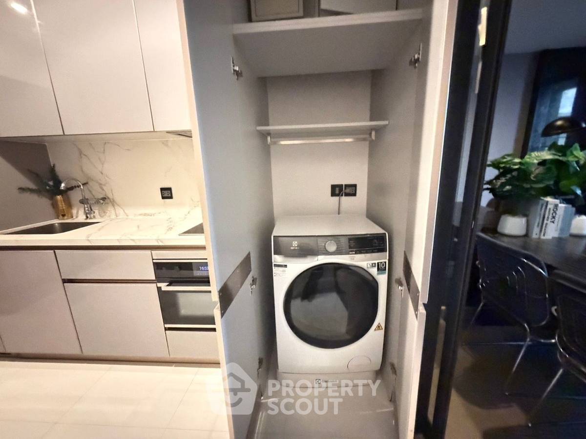 picture 35th-Floor 1-BR At The Esse At Singha Complex Near MRT Phetchaburi (ID 479972) - 13/17