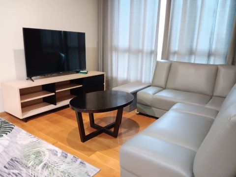 Best price! Hive Taksin 22k (70sqm)