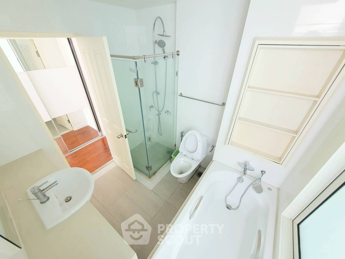 picture 200m To BTS Phrom Phong | 1-BR At Siri Residence Sukhumvit (ID 1758923) - 6/10