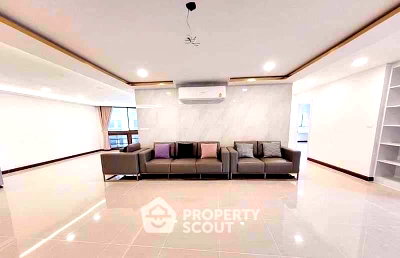 Condos for sale : Great Value 3-BR President Park Condominium Near MRT Queen Sirikit (ID 995414)