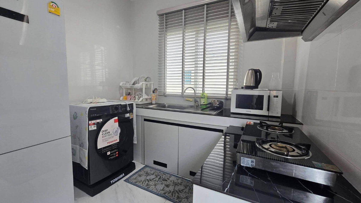 รูป 🏡✨ ให้เช่า บ้านเดี่ยวหรู ลัดดารมย์ จตุโชติ 15 4 ห้องนอน 3 ห้องน้ำ พื้นที่กว้าง 240 ตร.ม. พร้อมเฟอร์นิเจอร์และเครื่องใช้ไฟฟ้า - รูปที่ 17/17