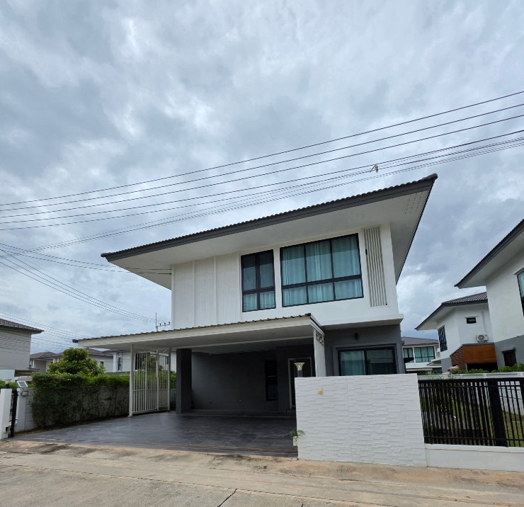 รูป บ้านหลังใหญ่ 4ห้องนอน 1ห้องอเนอกประสงค์ บ้านในโครงการปลอดภัย เงียบสงบ - รูปที่ 2/46