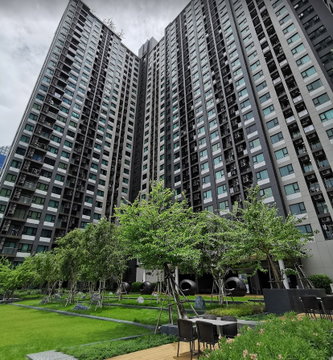 1Bed | 1Bath | MRT Phetchaburi | 35sqm | THB 22,000/mo | Fl.18 — Life Asoke Bangkok