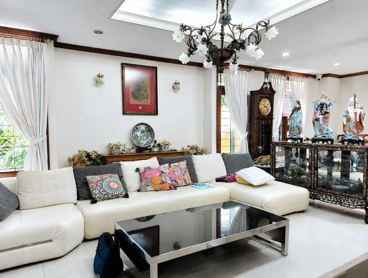 รูป ขายบ้านเดี่ยวประชาชื่น บรรยากาศ Private Resort | ที่ดิน 225 ตร.ว. พื้นที่ใช้สอย 618 ตร.ม. ใกล้ทางด่วน - รูปที่ 3/10
