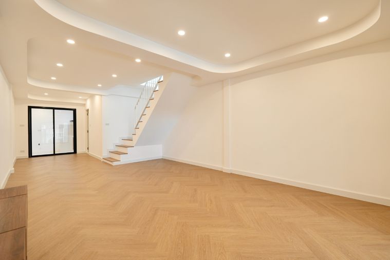2-bed townhouse for sale, 100 sqm, 17 sq wah, Lak Si