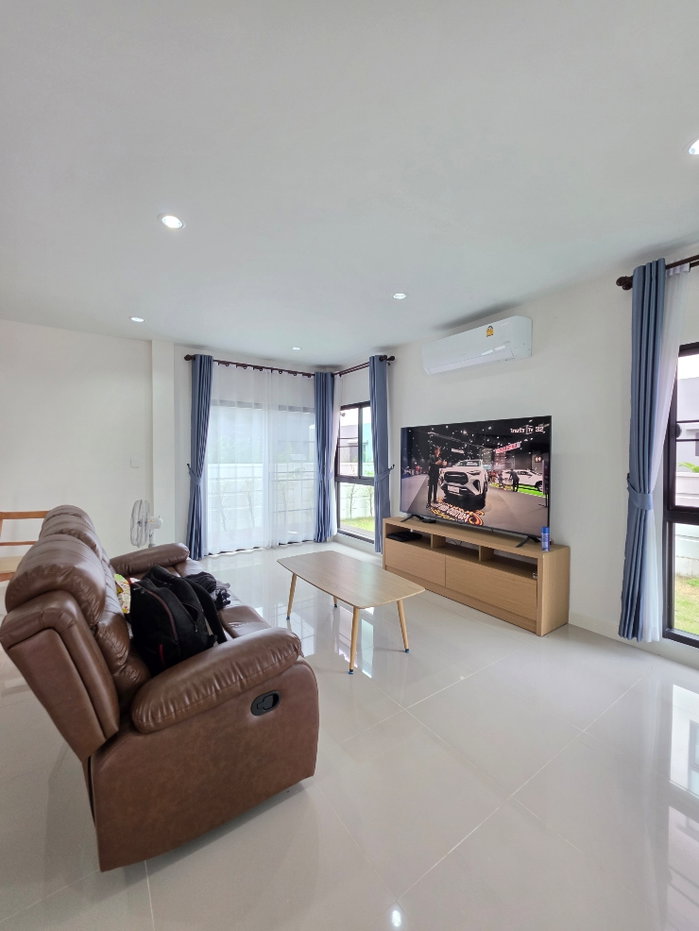 รูป บ้านหลังใหญ่ 4ห้องนอน 1ห้องอเนอกประสงค์ บ้านในโครงการปลอดภัย เงียบสงบ - รูปที่ 6/46