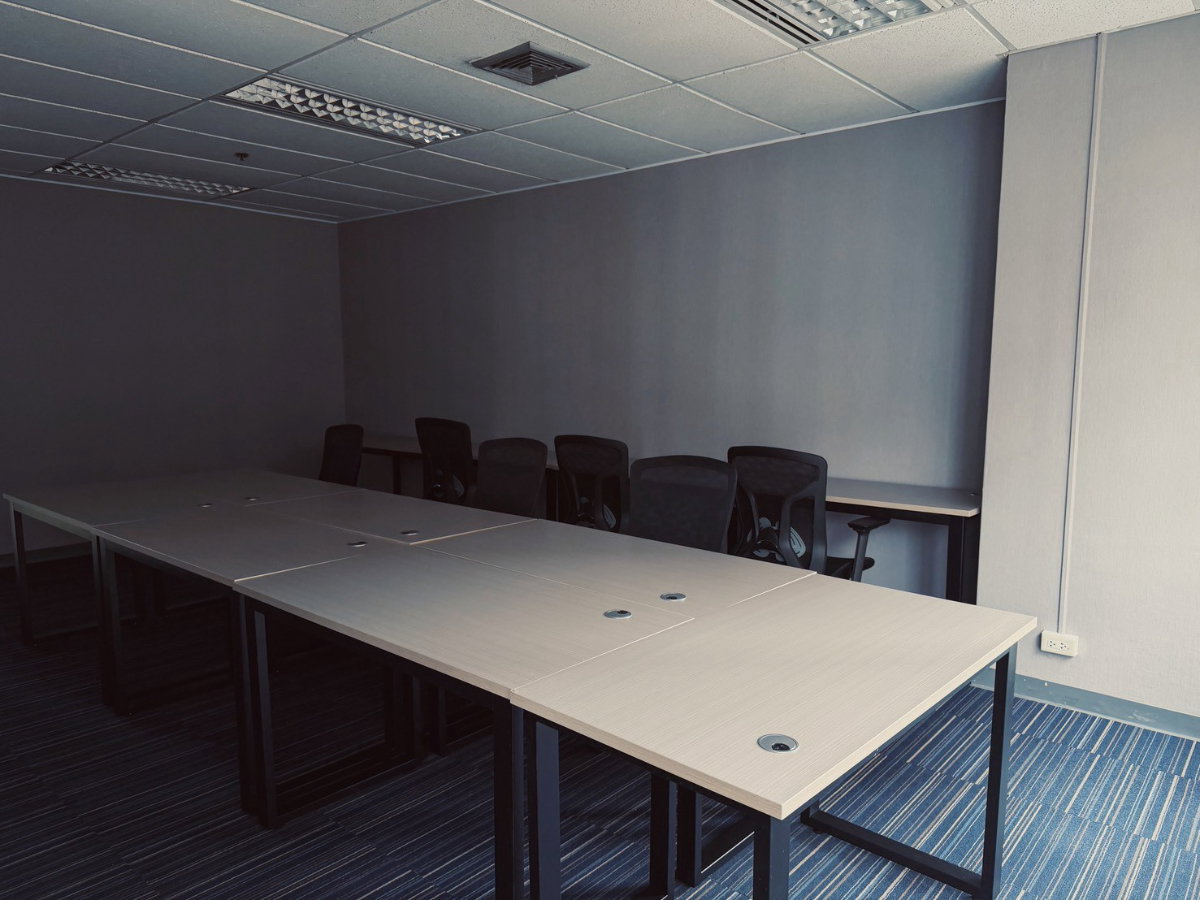 picture Private Office for Rent in Asoke near BTS Asok & MRT Sukhumvit | Flexory Space - 18/21