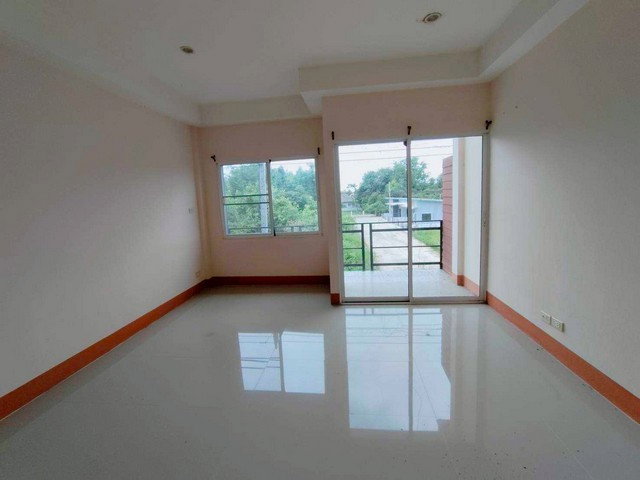 รูป J52218 ขายทาวน์เฮาส์ บ้านแฮปปี้วิลล์ ตำบล หนองผึ้ง อำเภอ สารภี เชียงใหม่ - รูปที่ 4/8