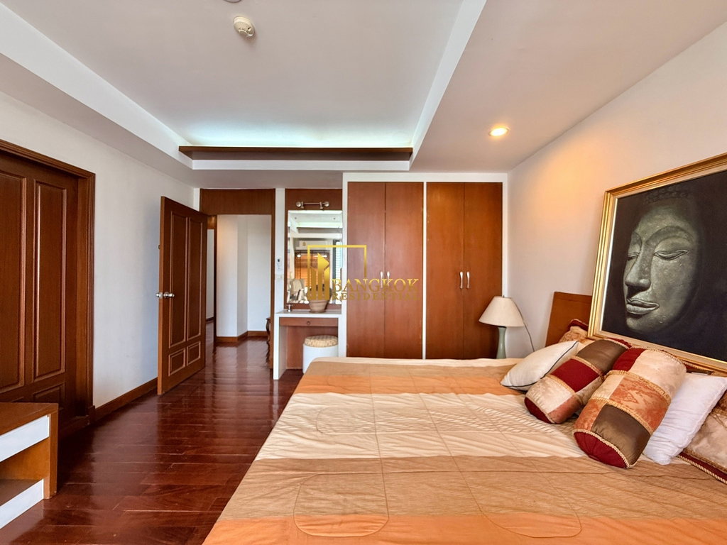 รูป Generously Sized 5 Bed Penthouse Apartment in Phrom Phong - BR0180AP - รูปที่ 46/59