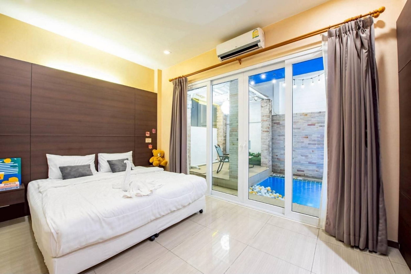 รูป 6 Bedroom Pool Villa for Rent Jomtien Pattaya - รูปที่ 14/23
