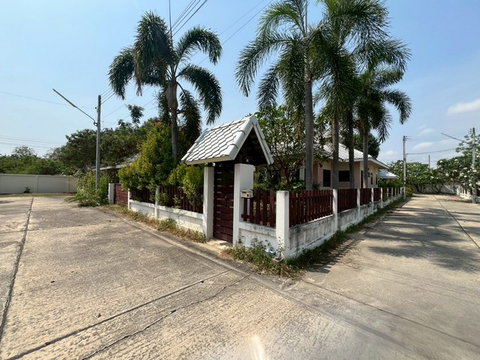 Thailand House for sale 3 bedroom 90 Square Wa 3400000 Baht.