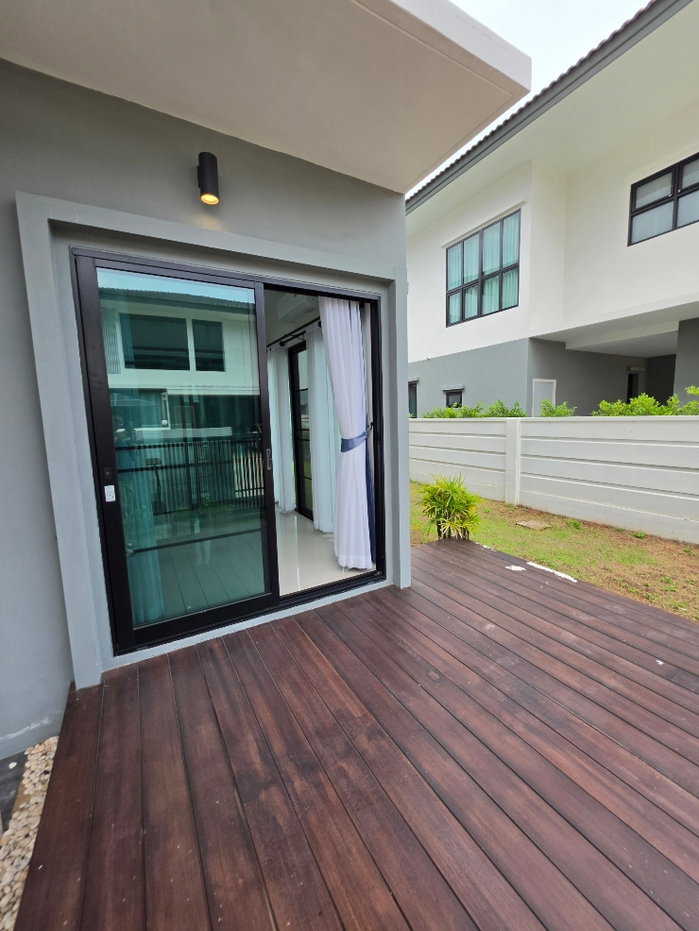 รูป บ้านหลังใหญ่ 4ห้องนอน 1ห้องอเนอกประสงค์ บ้านในโครงการปลอดภัย เงียบสงบ - รูปที่ 33/46