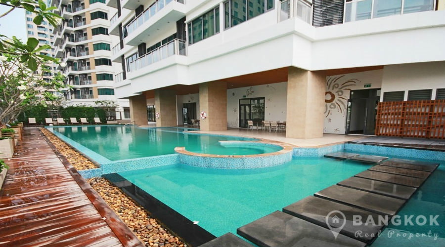 picture Bright Sukhumvit 24 | Unique Family Sized Spacious 6 Bed 6 Bath Duplex - 18/24