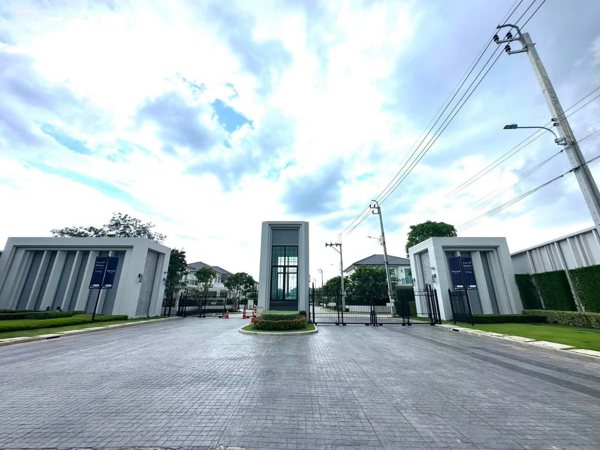 รูป 🏡✨ ให้เช่า บ้านเดี่ยวหรู ลัดดารมย์ จตุโชติ 15 4 ห้องนอน 3 ห้องน้ำ พื้นที่กว้าง 240 ตร.ม. พร้อมเฟอร์นิเจอร์และเครื่องใช้ไฟฟ้า - รูปที่ 2/17