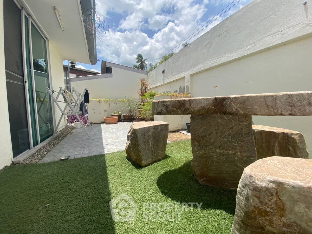 รูป บ้าน 2-ห้องนอน ใกล้ เดอะ เวเนเซีย (ID 3271009) - รูปที่ 3/14