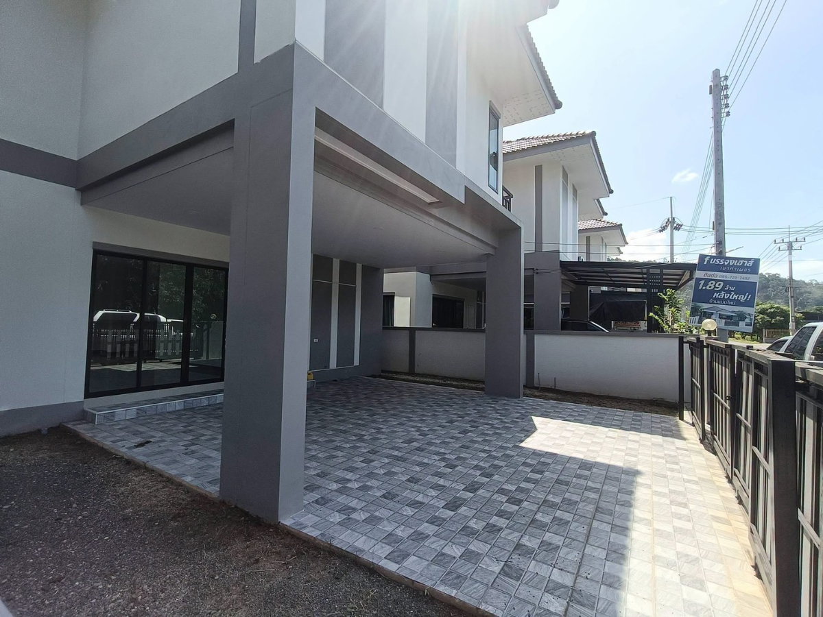 picture Detached house for rent in Prime location - 8/11