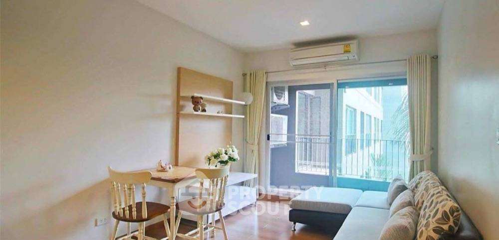 picture 2-BR Condo at The Seed Musee Sukhumvit 26 near BTS Phrom Phong (ID 1422417) - 3/6