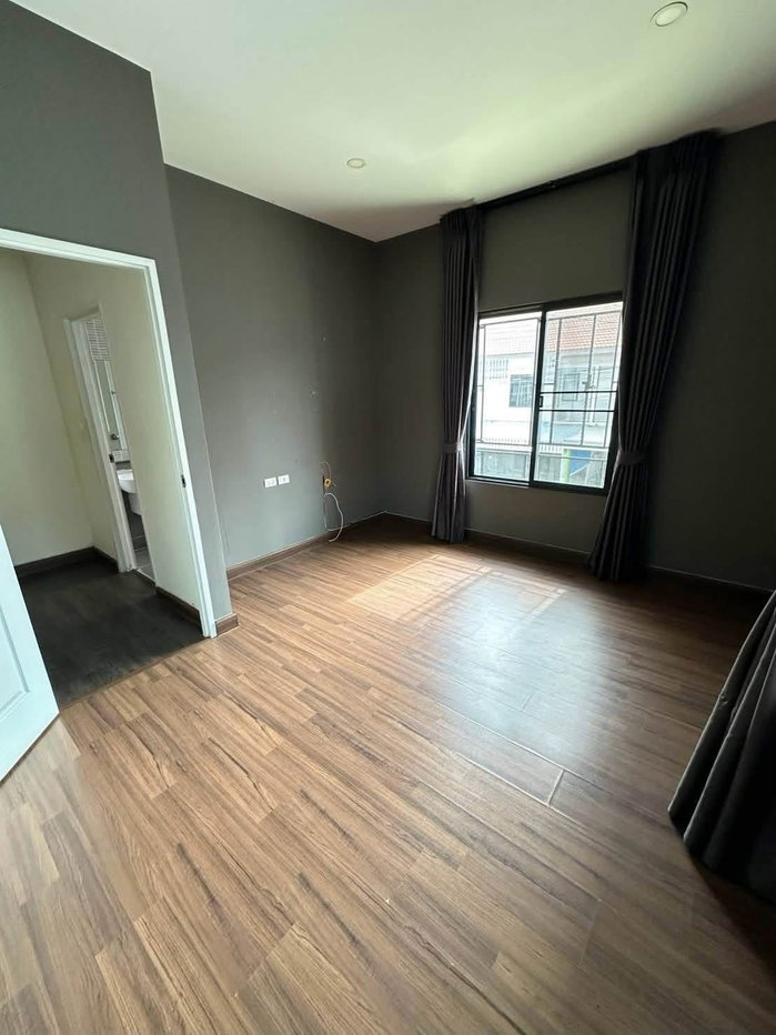 รูป 🏡✨ ให้เช่า บ้านหลังมุม | กานดาเพลส คลอง 6 ปทุมธานี 4 ห้องนอน 2 ห้องน้ำ บ้านโปร่ง สว่าง ไม่อึดอัด แบ่งพื้นที่ใช้งานได้หลากหลาย  - รูปที่ 15/20