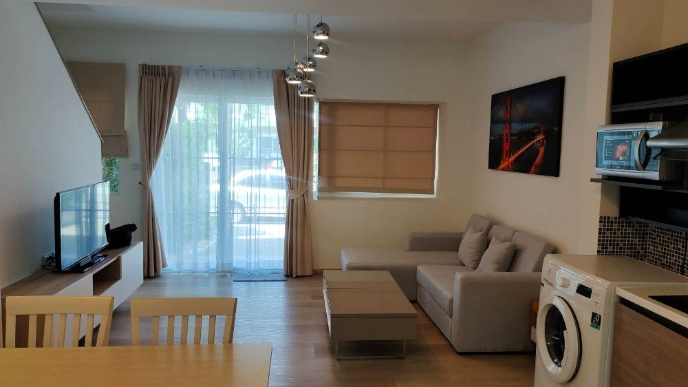 รูป 🏡✨ ให้เช่าทาวน์โฮมหลังมุม Indy บางนา–รามคำแหง 2 บ้านหลังมุม เฟอร์นิเจอร์และเครื่องใช้ไฟฟ้าครบ พร้อมเข้าอยู่ Pet Friendly - รูปที่ 3/15