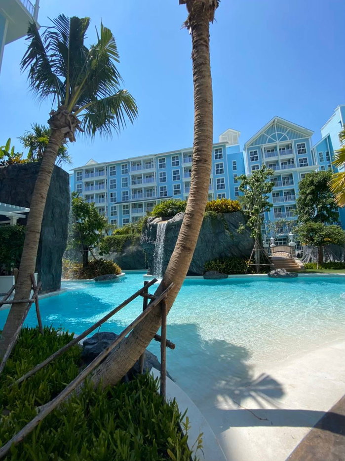 picture Seaside unit for sale, featuring a great atmosphere and a private beach - 13/19
