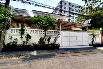Houses for rent Bangkok : For Rent House , Baan Yu Charoen 542 , MRT-Huai Khwang , Sam Saen Nok , Huai Khwang , Bangkok , CX-173047 ✅ Live chat with us ADD LINE @connexproperty ✅