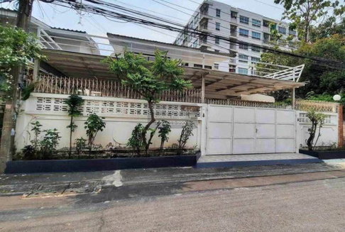 เช่าบ้าน  บ้าน อยู่เจริญ 542 MRT-ห้วยขวาง สามเสนนอก เขต ห้วยขวาง กรุงเทพ CX-173047 ✅ ทักไลน์ @connexproperty ตอบทันที ทีมงานมืออาชีพ ✅