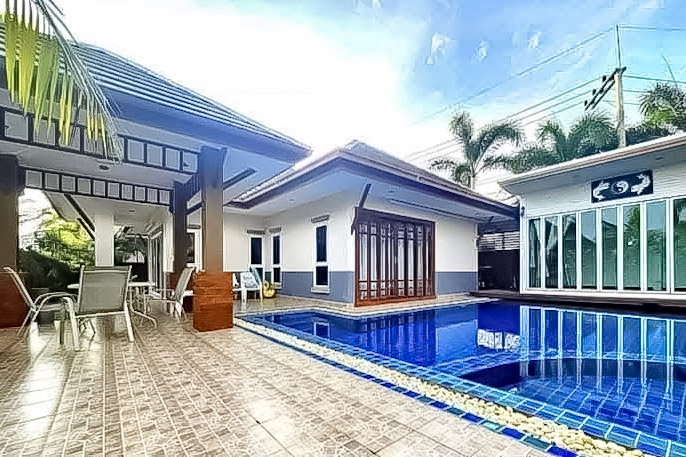 รูป Modern Pool Villa for Sale Huai Yai East Pattaya 2 Bed Private Pool - รูปที่ 3/6
