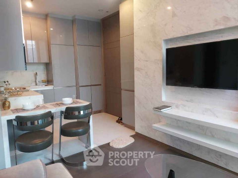 ใกล้ MRT เพชรบุรี 100 ม. | 1 ห้องนอน The Esse At Singha Complex (ID 2964844)