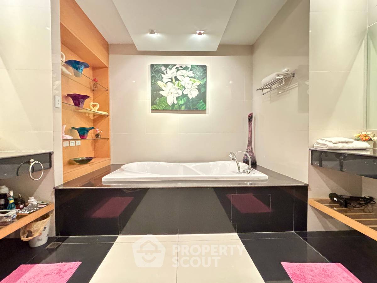 รูป คอนโด 4-ห้องนอน ที่ ลา รอยัล ใกล้ เมืองพัทยา (ID 3280816) - รูปที่ 10/34