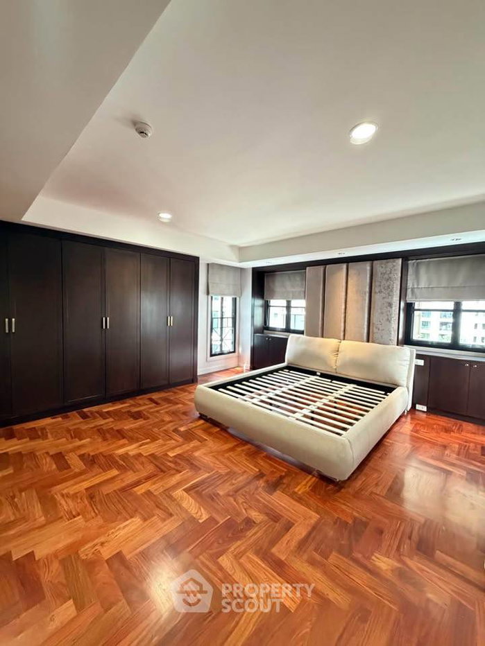 picture 3-BR Condo at Tonson Court near BTS Ratchadamri (ID 3282964) - 9/12
