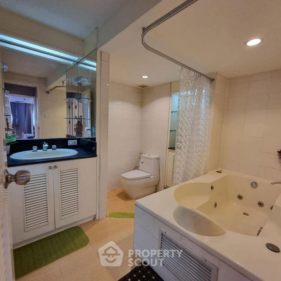 รูป คอนโด 2-ห้องนอน ที่ ศุภาลัย เพลส สุขุมวิท 39 ใกล้ BTS พร้อมพงษ์ (ID 2728838) - รูปที่ 9/10