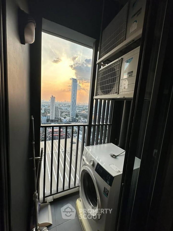 picture 29th-Floor 1-BR At Knightsbridge Prime Onnut Near BTS On Nut (ID 2924264) - 4/13