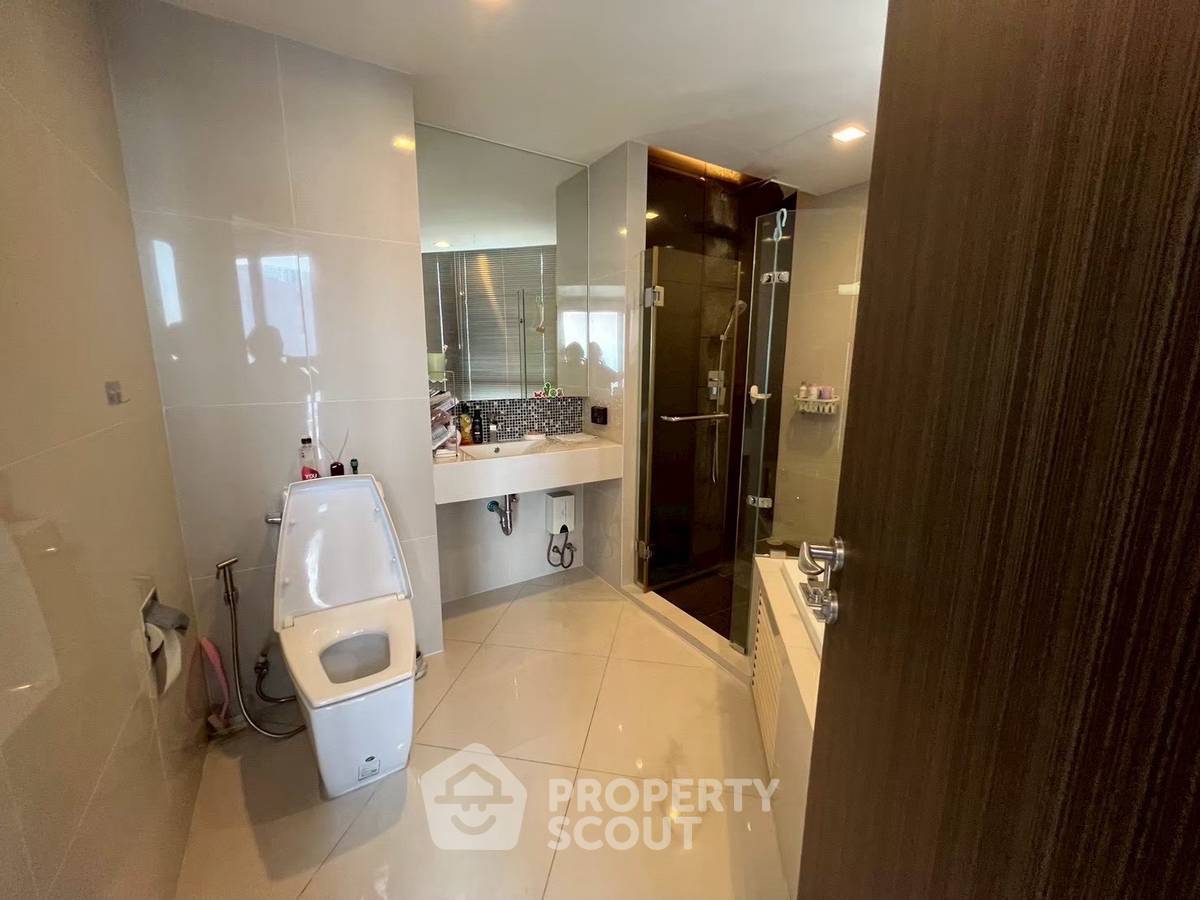 picture 70m To BTS Phra Khanong | 2-BR Condo At Rhythm Sukhumvit 44/1 (ID 3239213) - 10/21