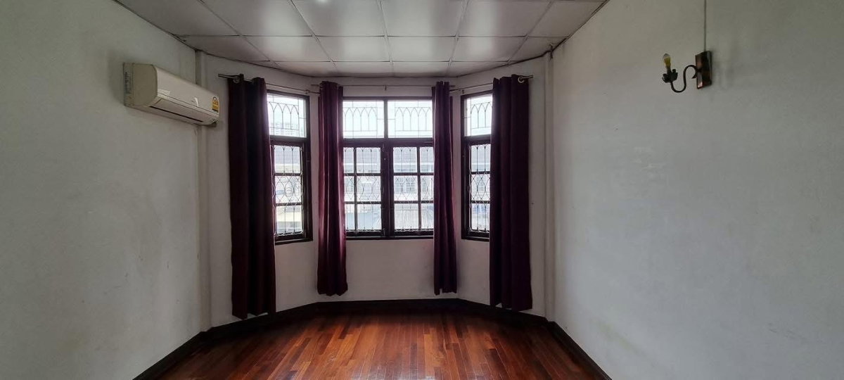 รูป ขายบ้านทาวน์เฮ้าส์ 28 ตร.วา 4 ห้องนอน 2 ห้องน้ำ ซ. พหลโยธิน 40 ใกล้ BTS ม. เกษตร - รูปที่ 22/22