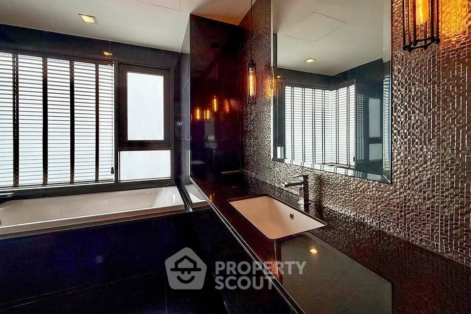 picture 18th-Floor 2-BR Rhythm Sukhumvit 36-38, 300m To BTS Thong Lor (ID 3102424) - 14/16