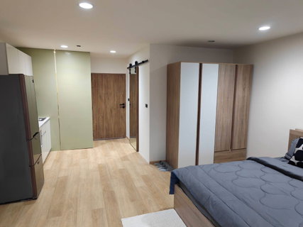 รูปภาพ 1 ห้องนอน | 1 ห้องน้ำ | BTS Sala Daeng | 38 ตร.ม. | 20,000 บาท/เดือน | ชั้น 9 — Sathorn Garden Condo กรุงเทพฯ