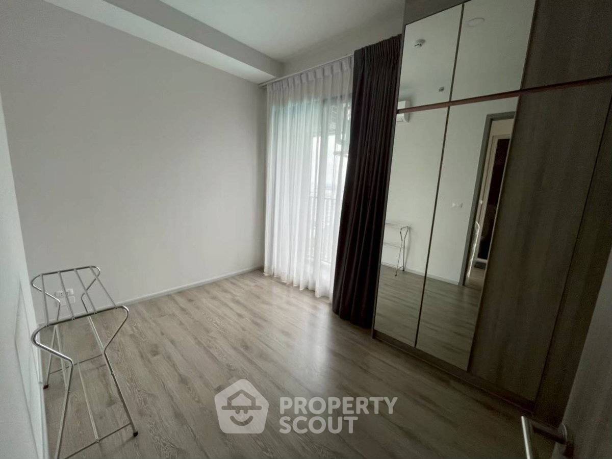 picture 2-BR Condo at Knightsbridge Prime Ratchayothin near BTS Ratchayothin (ID 3240006) - 10/15