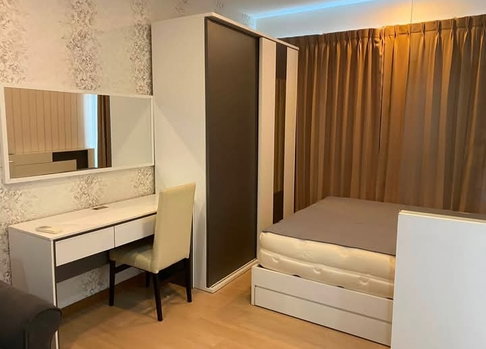 1 ห้องนอน | 1 ห้องน้ำ | BTS Wongwian Yai | 30 ตร.ม. | 12,000 บาท/เดือน | ชั้น 17 — Hive Taksin Taksin