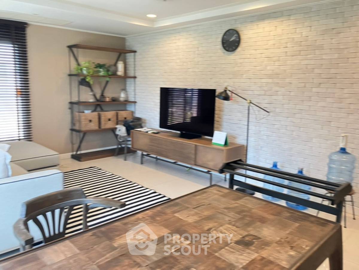 รูป ใกล้ BTS ทองหล่อ 300 ม. | คอนโด 2 ห้องนอน La Vie En Rose Place Condominium (ID 2841475) - รูปที่ 2/19