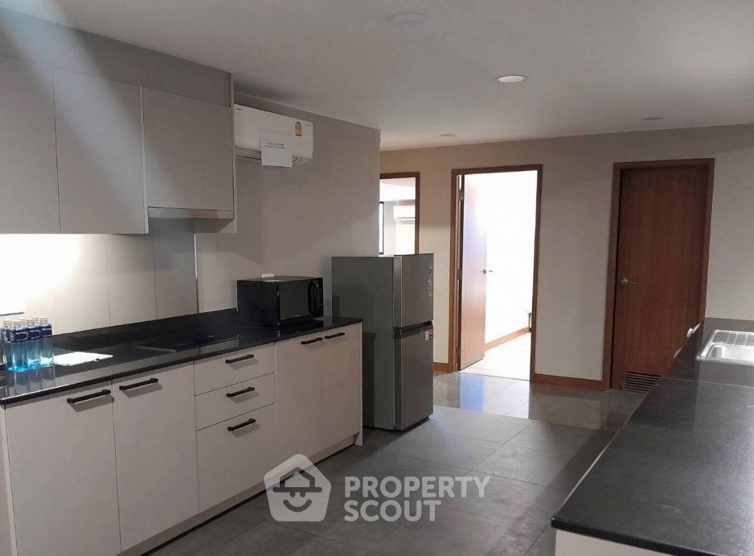 รูป คอนโด 3-ห้องนอน ที่ ยูไนเต็ด ทาวเวอร์ ใกล้ BTS ทองหล่อ (ID 3270172) - รูปที่ 2/4